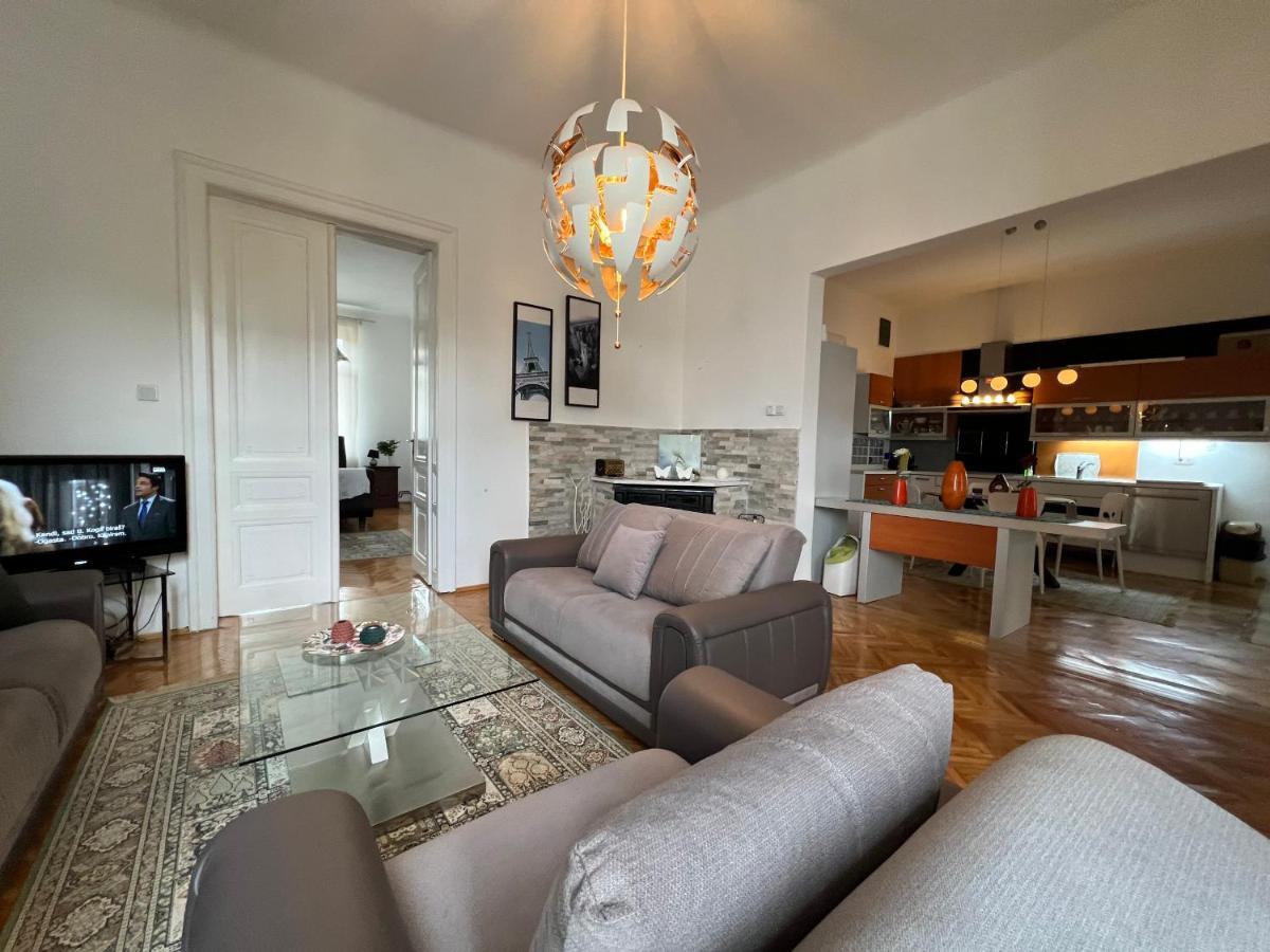 Apartman Happy Lejlighed Sarajevo Eksteriør billede