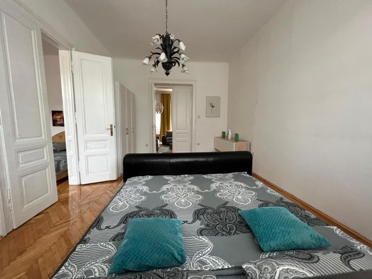 Apartman Happy Lejlighed Sarajevo Eksteriør billede