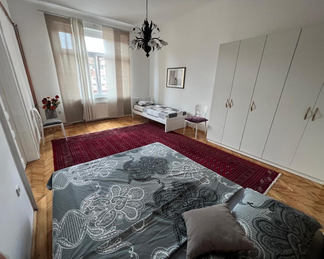 Apartman Happy Lejlighed Sarajevo Eksteriør billede